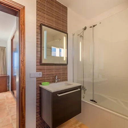 Charming For 6 Guests Villa *