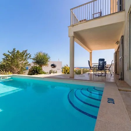 Villa Charming For 6 Guests *