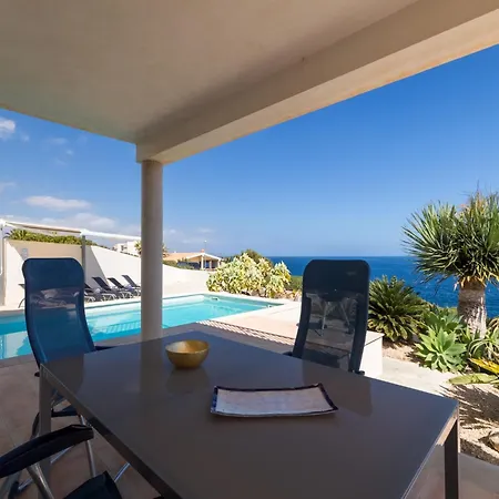 Villa Charming For 6 Guests